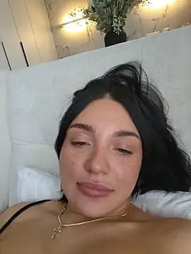 Snapshot of LucyHotty_ chatting on April 13, 2026, 10:08 am LucyHotty online show from April 13, 2026, 10:08 am