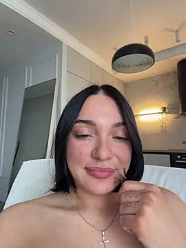 Snapshot of LucyHotty_ chatting on April 14, 2026, 10:09 am LucyHotty online show from April 14, 2026, 10:09 am