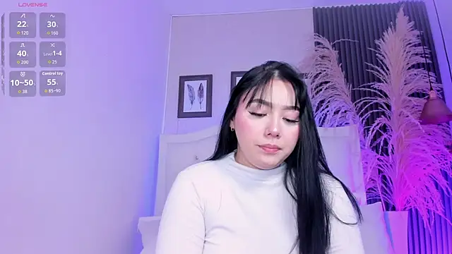 kitty bluuee online show from July 30, 2026, 4:00 am