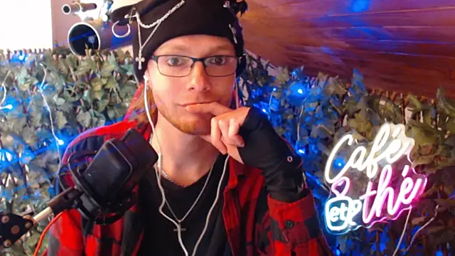 SkinnyAlex1312 online show from April 9, 2026, 9:59 am