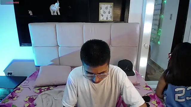 Tony 1  online show from April 14, 2026, 3:11 am