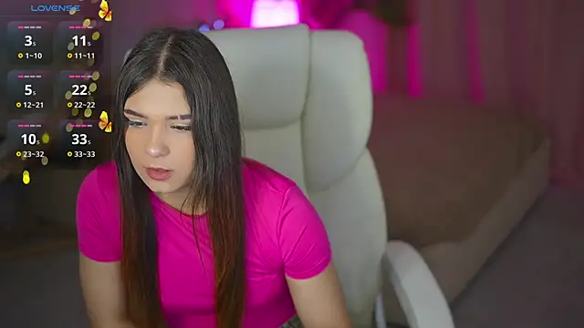 MeJessieDream online show from April 14, 2026, 5:56 am