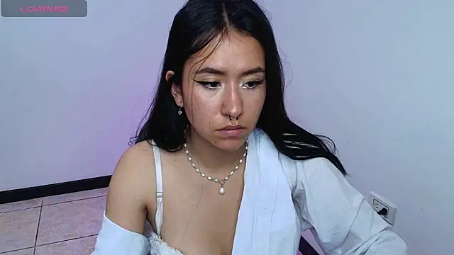 Snapshot of chloe-disire chatting on April 10, 2026, 7:32 pm chloe-disire online show from April 10, 2026, 7:32 pm