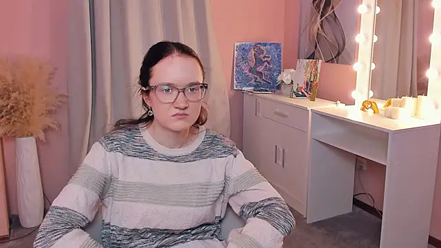 ErmaCurlis online show from April 11, 2026, 10:41 am