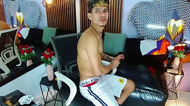 Skinny cute Alyer online show from June 2, 2026, 2:11 am