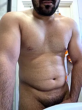 massivecumerr online show from May 7, 2026, 12:08 pm