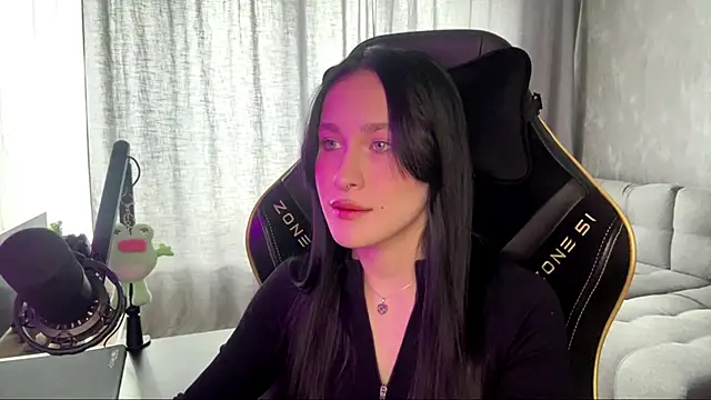 maomauu online show from April 17, 2026, 3:20 am