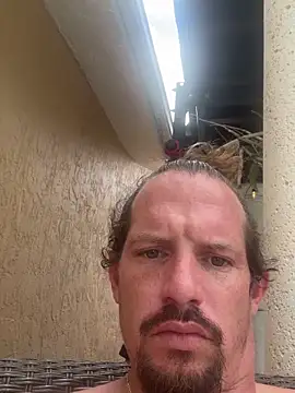 youngwildfreee online show from April 20, 2026, 5:14 pm