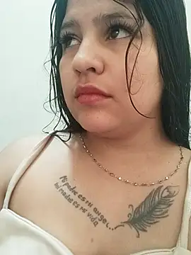 Snapshot of catalella_segura chatting on April 14, 2026, 3:28 pm catalella segura online show from April 14, 2026, 3:28 pm