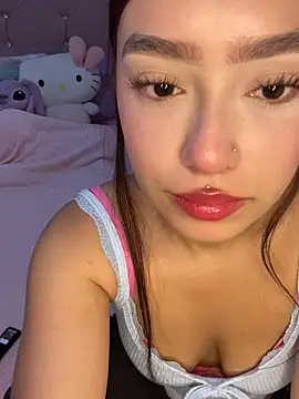 Miakittyyy online show from June 10, 2026, 2:29 pm