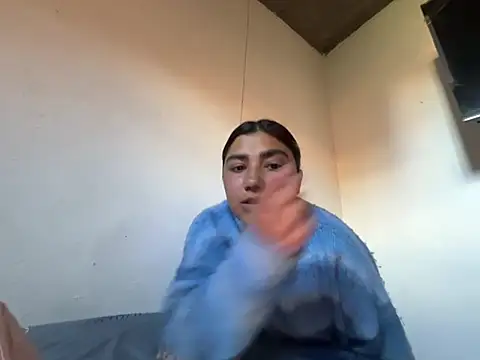 lucyheart 8 online show from June 11, 2026, 9:23 pm