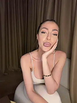 VelvetDesireX online show from April 11, 2026, 7:39 pm