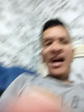 Snapshot of elchamogabotiktok chatting on April 16, 2026, 3:51 am elchamogabotiktok online show from April 16, 2026, 3:51 am