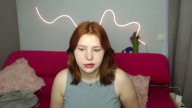 Snapshot of TeonaJ chatting on April 13, 2026, 4:49 am TeonaJ online show from April 13, 2026, 4:49 am