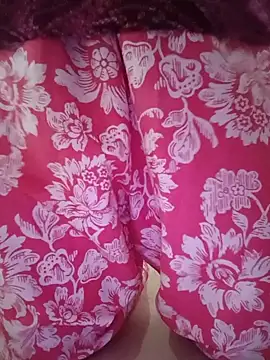 dearmona00 online show from May 17, 2026, 9:53 am