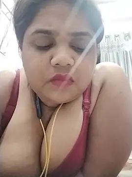 hotsilk21 online show from June 19, 2026, 8:36 pm