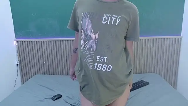 Snapshot of isabellakath chatting on April 12, 2026, 12:52 pm isabellakath online show from April 12, 2026, 12:52 pm