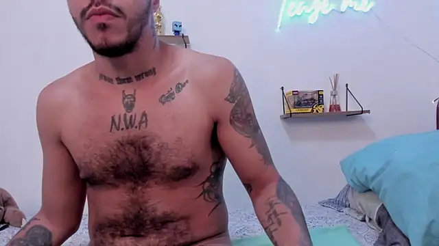 Snapshot of PipeAfterNight chatting on April 15, 2026, 4:51 am PipeAfterNight online show from April 15, 2026, 4:51 am