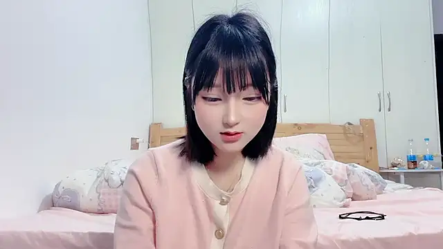 Kaixin-baobao online show from April 12, 2026, 12:08 pm