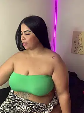 Snapshot of megan_purpura chatting on April 24, 2026, 2:19 pm megan purpura online show from April 24, 2026, 2:19 pm