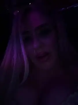 Frankie32x online show from June 27, 2026, 7:53 pm