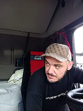 Maryo69v8 online show from July 6, 2026, 8:10 am