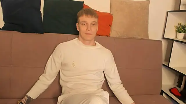 TwinkWhite online show from April 13, 2026, 9:08 pm