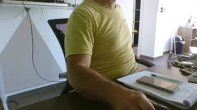 brunosso85ita online show from June 11, 2026, 1:41 pm