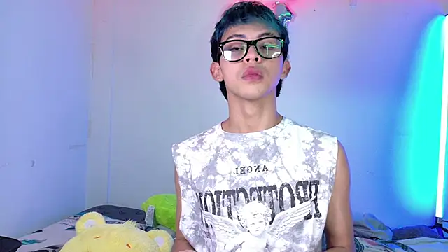 Apolo Prince1 online show from July 11, 2026, 10:32 pm