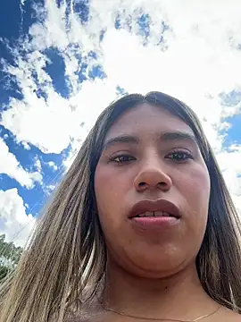 Kimmiebellarie online show from July 28, 2026, 3:32 pm