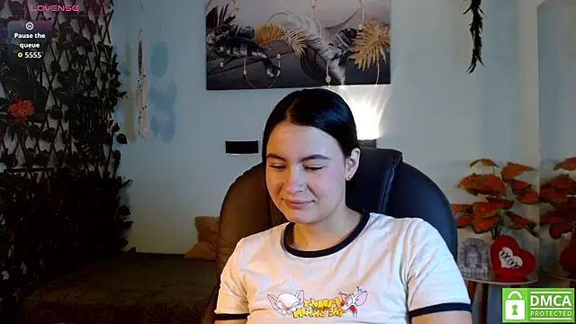 rosaleia  online show from July 23, 2026, 3:48 am