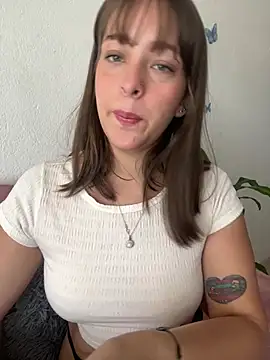 Mari Rouse online show from July 27, 2026, 1:07 pm