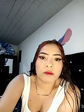 Maddy sm online show from May 4, 2026, 8:55 pm