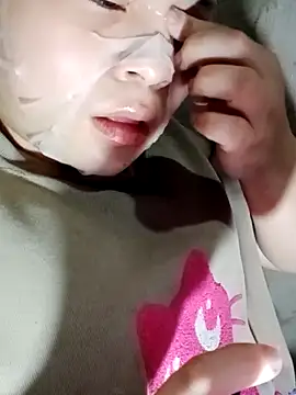 Snapshot of Anne-Rose chatting on April 13, 2026, 1:09 am Anne-Rose online show from April 13, 2026, 1:09 am