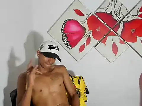 Snapshot of ozunabigcock chatting on April 11, 2026, 7:05 am ozunabigcock online show from April 11, 2026, 7:05 am