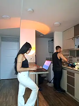 SantoroRosse online show from April 20, 2026, 2:14 am