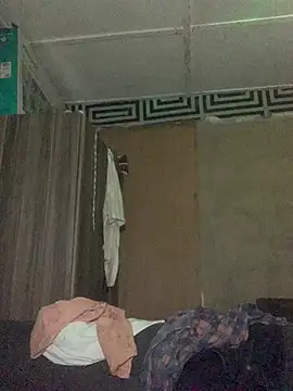 bobkingbige online show from April 15, 2026, 12:27 am