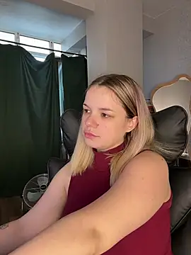 KimEvanss online show from July 25, 2026, 5:26 am