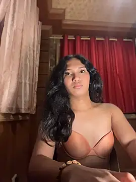 Snapshot of slutty_aki chatting on July 20, 2026, 10:39 am slutty aki online show from July 20, 2026, 10:39 am