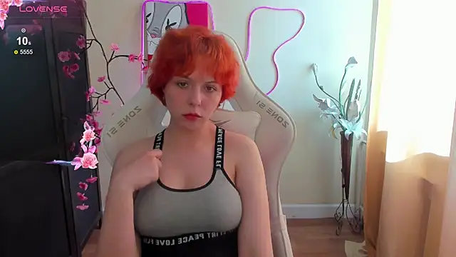 InfernoKitten online show from June 4, 2026, 1:21 am