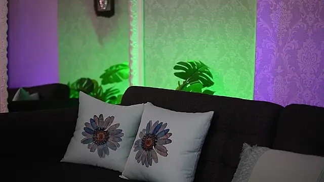 AriaPlay online show from June 10, 2026, 10:11 pm
