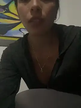 Snapshot of AMARA21 chatting on April 14, 2026, 2:05 am AMARA21 online show from April 14, 2026, 2:05 am