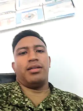 SnoozingThiamine online show from April 29, 2026, 8:37 pm