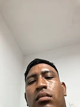 SnoozingThiamine online show from April 27, 2026, 5:49 am