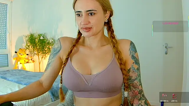 pennyyy  online show from July 10, 2026, 2:28 pm