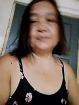 Snapshot of jeanyummytits chatting on June 9, 2026, 11:55 am jeanyummytits online show from June 9, 2026, 11:55 am