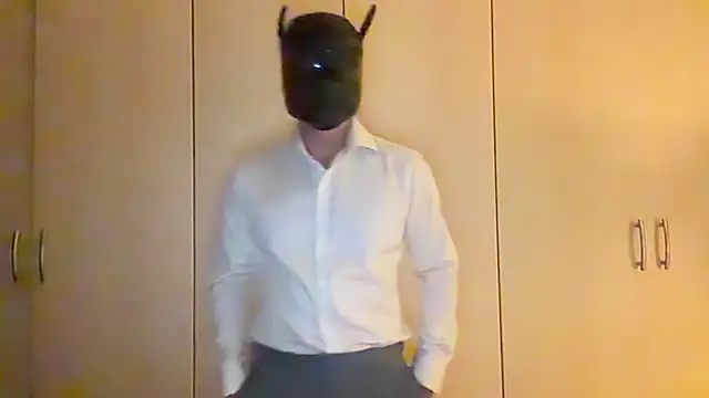 EastHunter online show from April 14, 2026, 1:38 pm