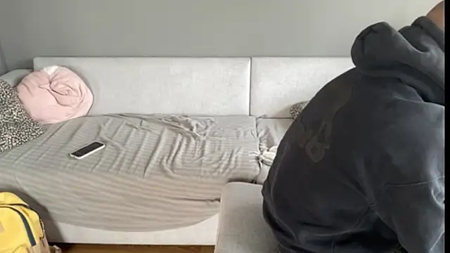 Lola Bo online show from April 13, 2026, 4:22 pm