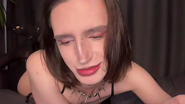 Niky Long online show from July 27, 2026, 8:10 am