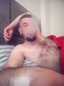 Snapshot of CrawlingHalacha chatting on April 14, 2026, 5:34 am CrawlingHalacha online show from April 14, 2026, 5:34 am